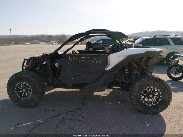 44671726 :رقم المزاد ، 3JBVGAW40KK000130 vin ، 2019 Can-am Maverick X3 Ds Turbo R مزاد بيع