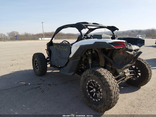 44671726 :رقم المزاد ، 3JBVGAW40KK000130 vin ، 2019 Can-am Maverick X3 Ds Turbo R مزاد بيع