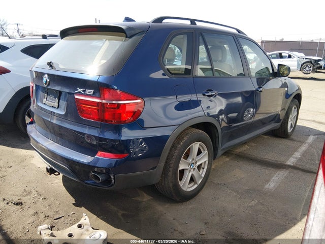 2011 BMW X5 5uxzv4c52bl739152 Photo 3