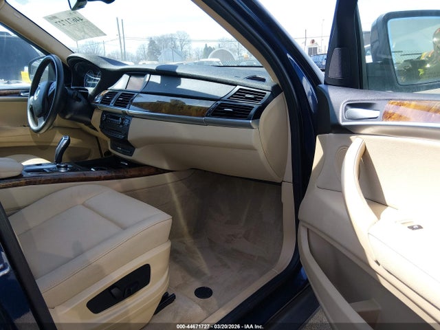 2011 BMW X5 5uxzv4c52bl739152 Photo 4