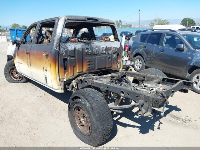 Chevrolet Silverado 1500 Custom 2018 3GCPCPEC0JG208345 Image 3