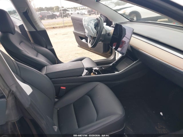 5YJ3E1EB6JF144430 Tesla Model 3 Long Range/performance