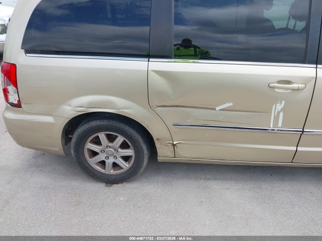 Продажа на аукционе авто 2011 Chrysler Town & Country Touring, vin: 2A4RR5DG2BR674882, номер лота: 44671752