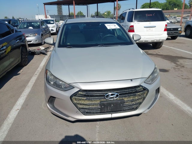 KMHD84LF0JU600038 Hyundai ELANTRA SEL