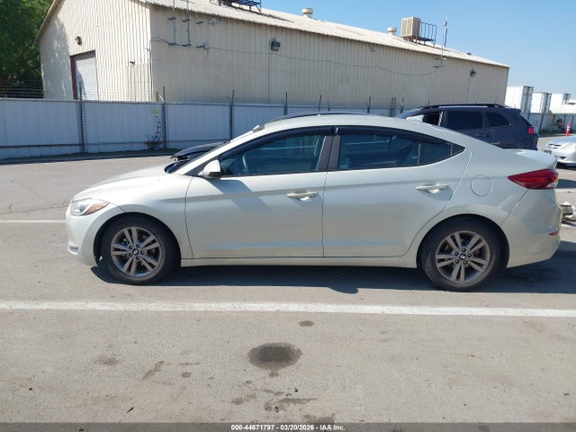 KMHD84LF0JU600038 Hyundai ELANTRA SEL