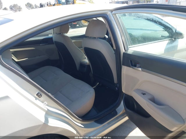 KMHD84LF0JU600038 Hyundai ELANTRA SEL
