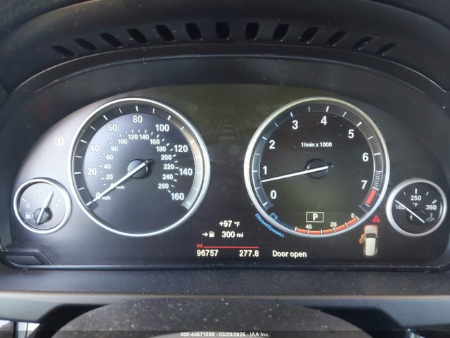 2015 Bmw X5 Xdrive35i მანქანა იყიდება აუქციონზე, vin: 5UXKR0C52F0P00857, აუქციონის ნომერი: 44671806