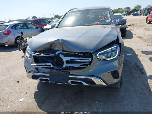 44671834 :رقم المزاد ، W1N0G8DB3NV373882 vin ، 2022 Mercedes-benz Glc 300 Suv مزاد بيع