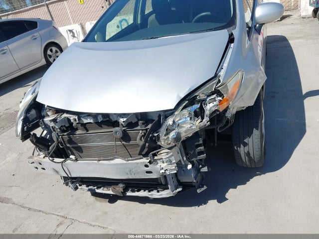 JTDKN3DU9E0371724 Toyota Prius Three