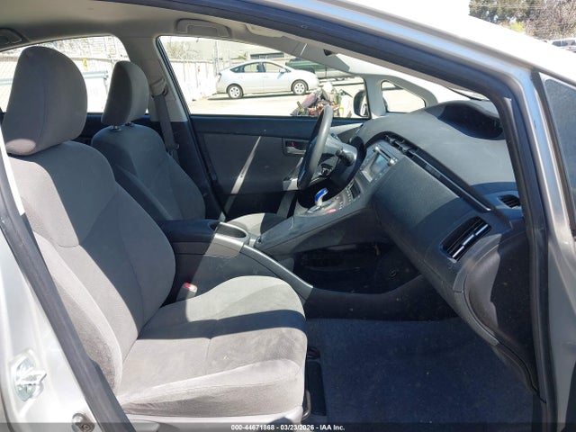 JTDKN3DU9E0371724 Toyota Prius Three