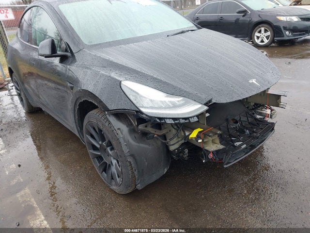 Aukcja sprzedaży 2022 Tesla Model Y Long Range Dual Motor All-wheel Drive, vin: 7SAYGDEE5NA007111, numer aukcji: 44671875