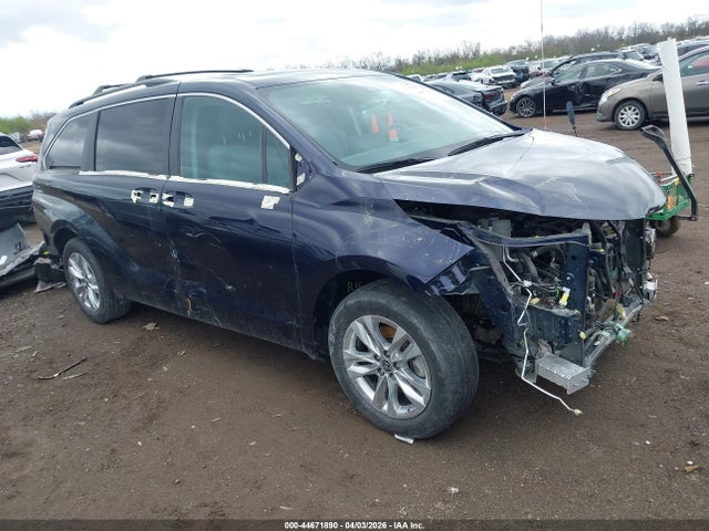 2022 TOYOTA SIENNA 5TDJSKFC6NS062132
