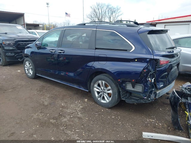 2022 TOYOTA SIENNA 5TDJSKFC6NS062132 Photo 2