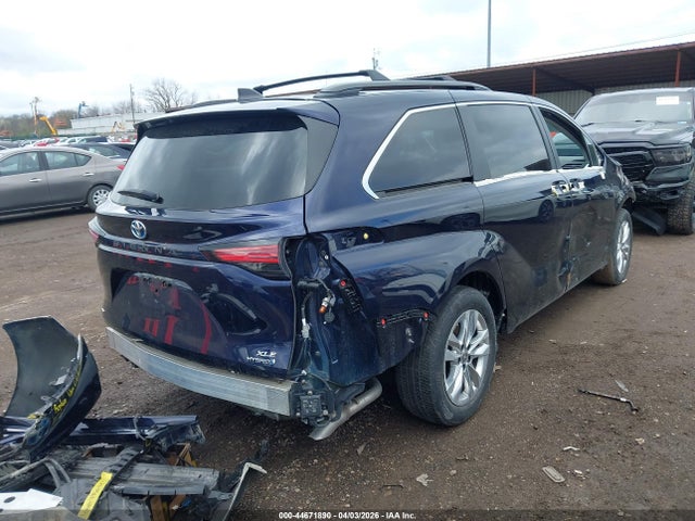2022 TOYOTA SIENNA 5TDJSKFC6NS062132 Photo 3