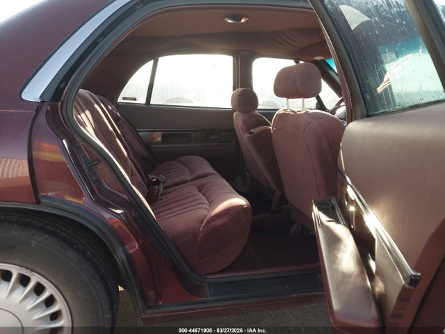 44671908 :رقم المزاد ، 1G4HP52K6WH404355 vin ، 1998 Buick Lesabre Custom مزاد بيع