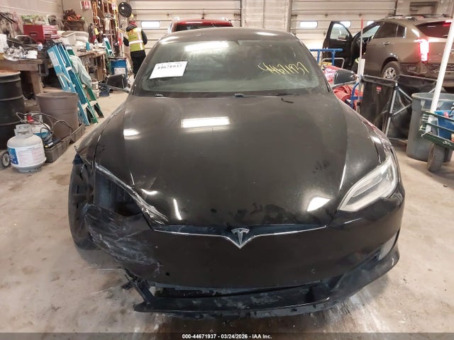 Продаж на аукціоні авто 2017 Tesla Model S 100d/60d/75d/90d/p100d, vin: 5YJSA1E27HF187322, номер лоту: 44671937