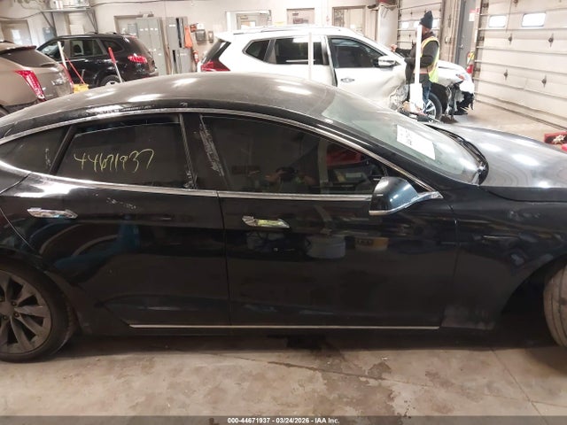 Продаж на аукціоні авто 2017 Tesla Model S 100d/60d/75d/90d/p100d, vin: 5YJSA1E27HF187322, номер лоту: 44671937