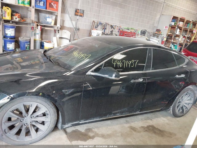 Продаж на аукціоні авто 2017 Tesla Model S 100d/60d/75d/90d/p100d, vin: 5YJSA1E27HF187322, номер лоту: 44671937