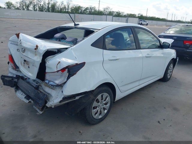 Hyundai ACCENT SE 2016 KMHCT4AE6GU051538 Image 4