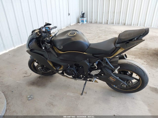 Продажа на аукционе авто 2026 Kawasaki Zx636 K, vin: JKBZXJJ17TA040273, номер лота: 44671943