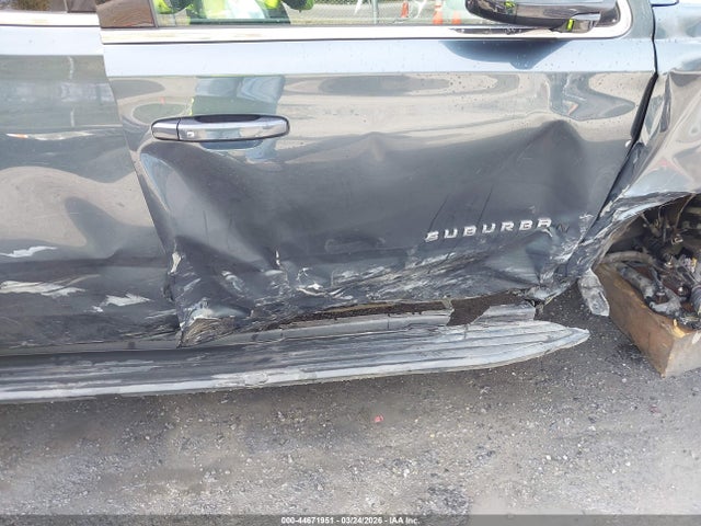 Продажа на аукционе авто 2019 Chevrolet Suburban Lt, vin: 1GNSKHKC8KR406140, номер лота: 44671951