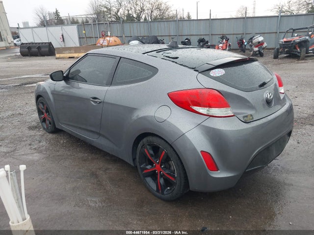 KMHTC6AD0FU228134 Hyundai Veloster Flex