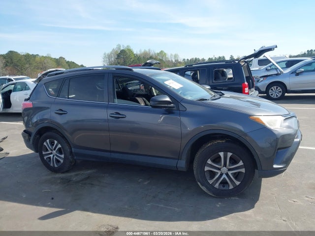 2018 Toyota Rav4 Le მანქანა იყიდება აუქციონზე, vin: JTMBFREV0JJ734939, აუქციონის ნომერი: 44671961