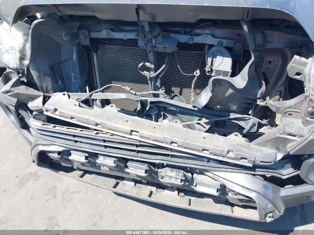 5TFRX5GN4JX112696 Toyota Tacoma Sr5