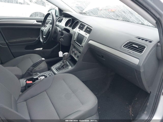 3VW017AU9HM507184 Volkswagen Golf Sportwagen Tsi S