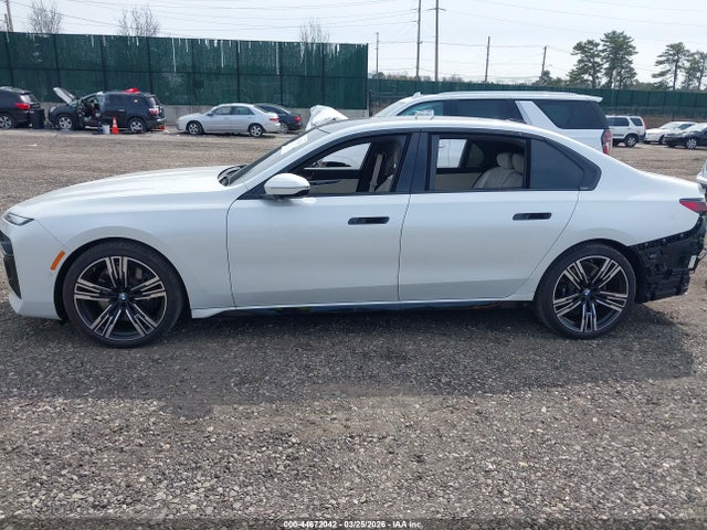 WBA33EH09RCS26407 BMW 740i Xdrive