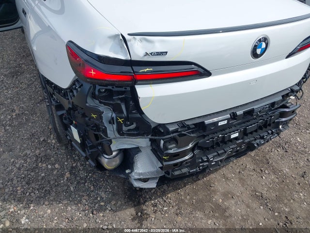 WBA33EH09RCS26407 BMW 740i Xdrive