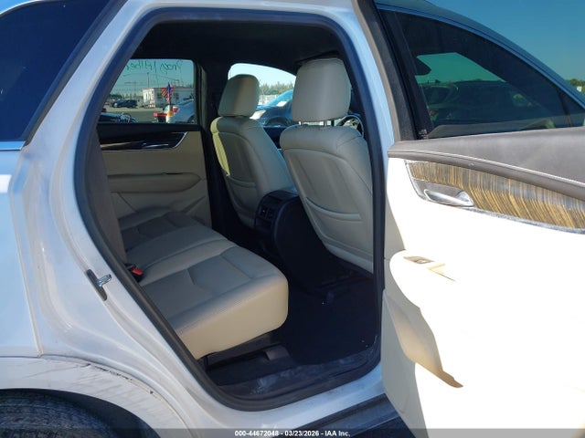 44672048 :رقم المزاد ، 1GYKNARSXKZ299610 vin ، 2019 Cadillac Xt5 Standard مزاد بيع