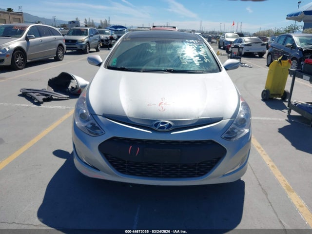 Hyundai Sonata Hybrid Limited 2014 KMHEC4A4XEA111478 Image 13