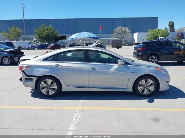 Hyundai Sonata Hybrid Limited 2014 KMHEC4A4XEA111478 Image 14