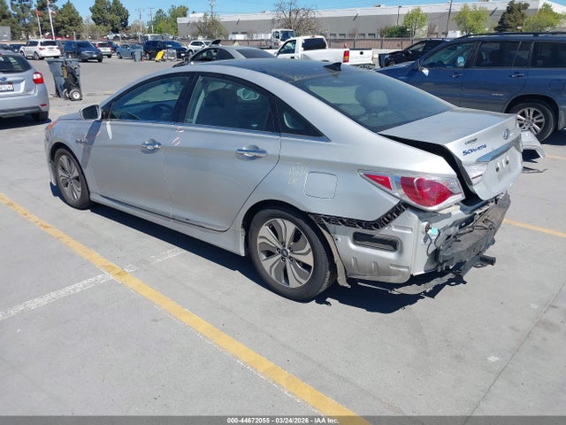 Hyundai Sonata Hybrid Limited 2014 KMHEC4A4XEA111478 Image 3