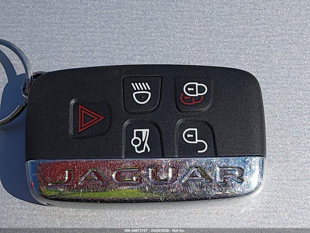 44672107 :رقم المزاد ، SAJAD4BGXHA947466 vin ، 2017 Jaguar Xe 25t Premium مزاد بيع