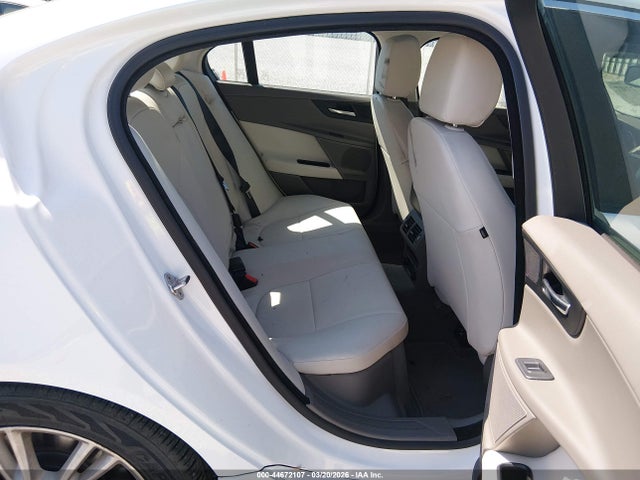 44672107 :رقم المزاد ، SAJAD4BGXHA947466 vin ، 2017 Jaguar Xe 25t Premium مزاد بيع