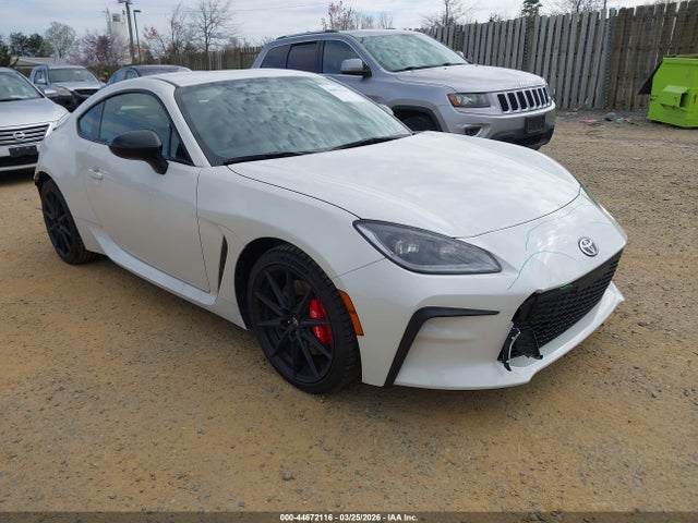 2025 TOYOTA GR86 JF1ZNBE17S9757472