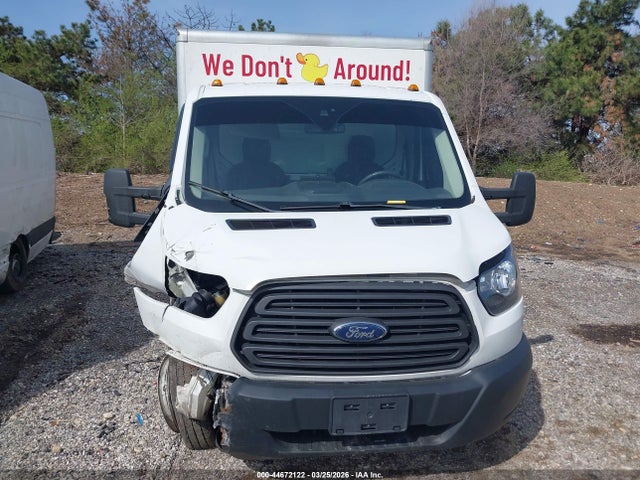44672122 :رقم المزاد ، 1FDBF8ZM5JKB30904 vin ، 2018 Ford Transit-350 Cab مزاد بيع