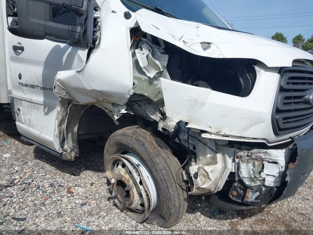 44672122 :رقم المزاد ، 1FDBF8ZM5JKB30904 vin ، 2018 Ford Transit-350 Cab مزاد بيع