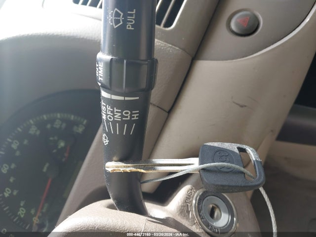 2004 TOYOTA CAMRY 4T1BE30K34U838000 Photo 10