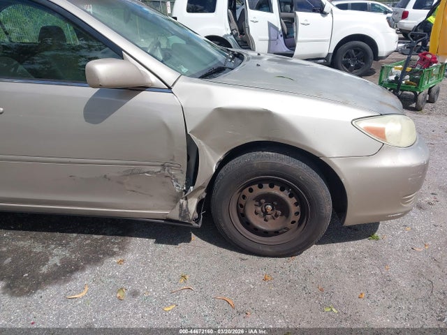 2004 TOYOTA CAMRY 4T1BE30K34U838000 Photo 5