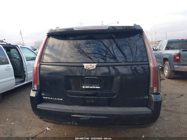 2016 Cadillac Escalade Luxury Collection მანქანა იყიდება აუქციონზე, vin: 1GYS4BKJ5GR107219, აუქციონის ნომერი: 44672192