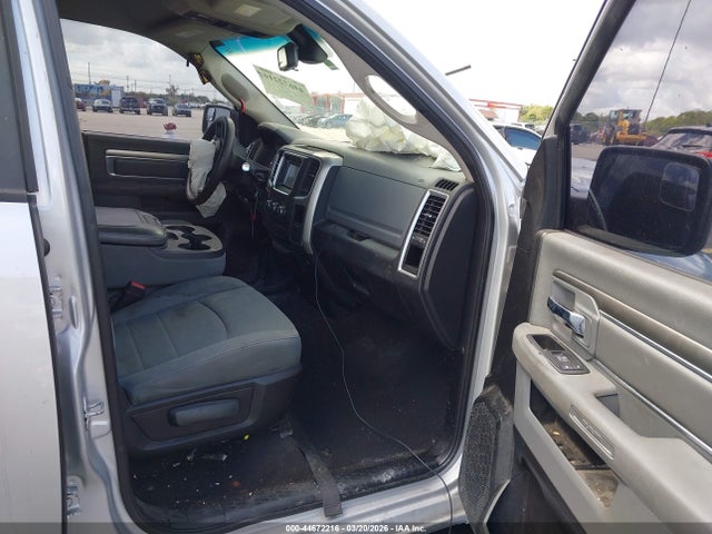 2013 RAM 1500 1C6RR6GP2DS658956 Photo 4