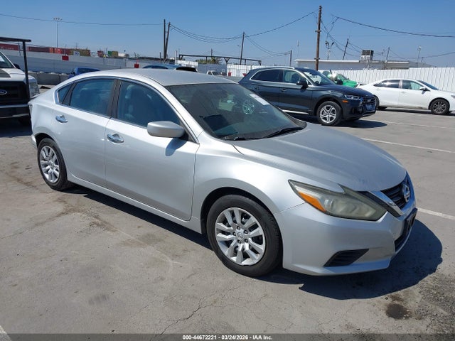 2017 Nissan Altima 2.5 მანქანა იყიდება აუქციონზე, vin: 1N4AL3AP7HC244110, აუქციონის ნომერი: 44672221