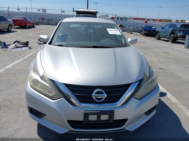 2017 Nissan Altima 2.5 მანქანა იყიდება აუქციონზე, vin: 1N4AL3AP7HC244110, აუქციონის ნომერი: 44672221