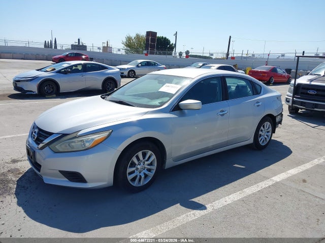 2017 Nissan Altima 2.5 მანქანა იყიდება აუქციონზე, vin: 1N4AL3AP7HC244110, აუქციონის ნომერი: 44672221
