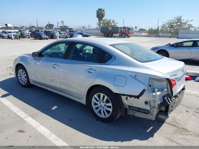 2017 Nissan Altima 2.5 მანქანა იყიდება აუქციონზე, vin: 1N4AL3AP7HC244110, აუქციონის ნომერი: 44672221