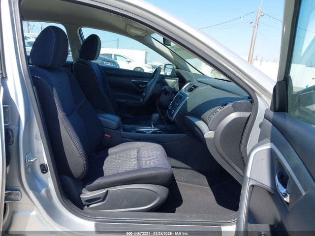 2017 Nissan Altima 2.5 მანქანა იყიდება აუქციონზე, vin: 1N4AL3AP7HC244110, აუქციონის ნომერი: 44672221