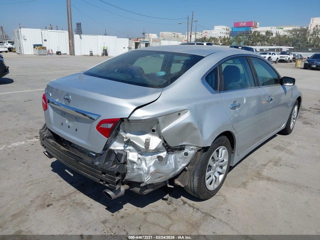 2017 Nissan Altima 2.5 მანქანა იყიდება აუქციონზე, vin: 1N4AL3AP7HC244110, აუქციონის ნომერი: 44672221